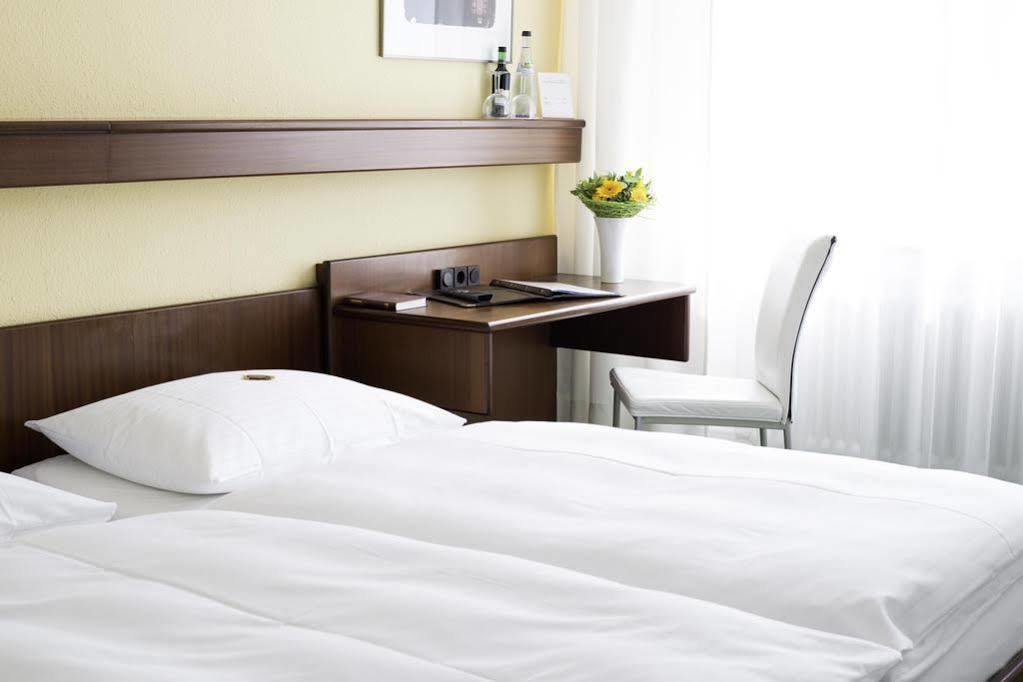 Hotel Am Kupferhammer Tuebingen Ngoại thất bức ảnh